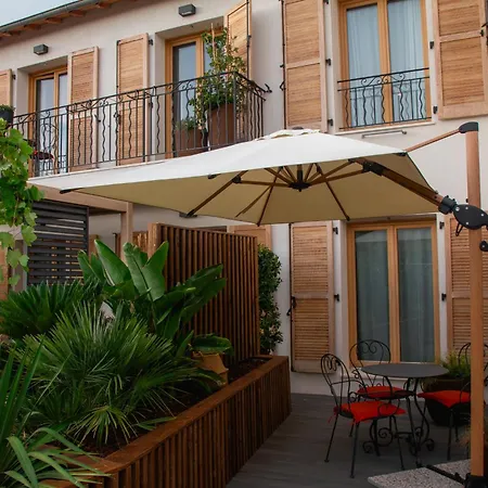 Unique Boutique Juan-les-pins 호텔