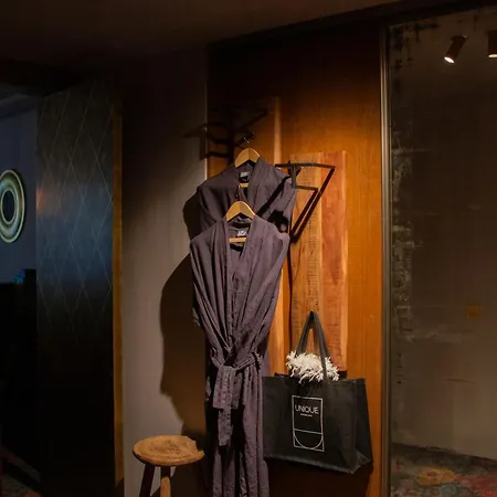 Unique Boutique Juan-les-pins Готель