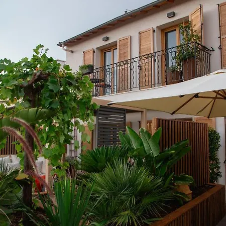 Unique Boutique Hotel Antibes Juan-Les-Pins *