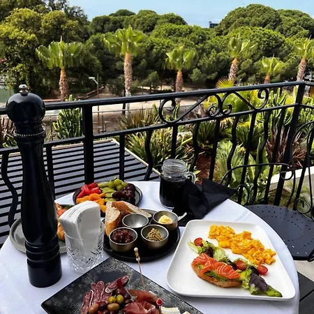 Unique Boutique Hotel Antibes Juan-Les-Pins *