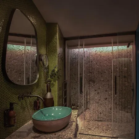 Unique Boutique Hotel Antibes Juan-Les-Pins *