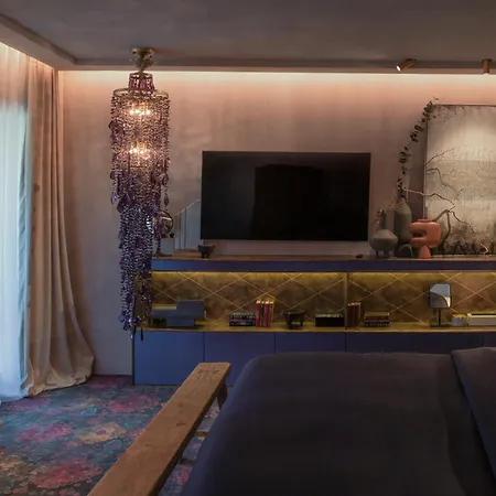 Hotel Unique Boutique Antibes