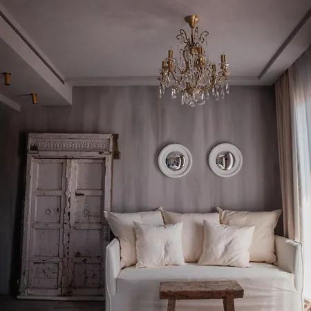 Ξενοδοχείο Unique Boutique Antibes *