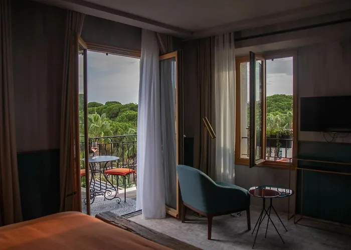 Otel Unique Boutique Juan-les-pins