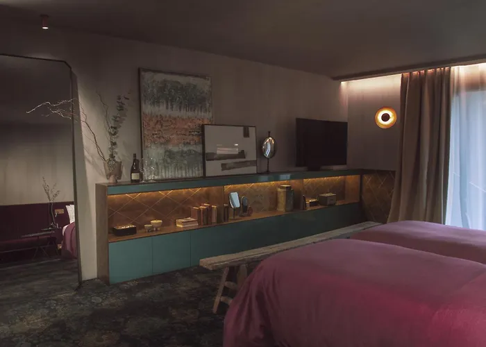 Unique Boutique Juan-les-pins Hotel *